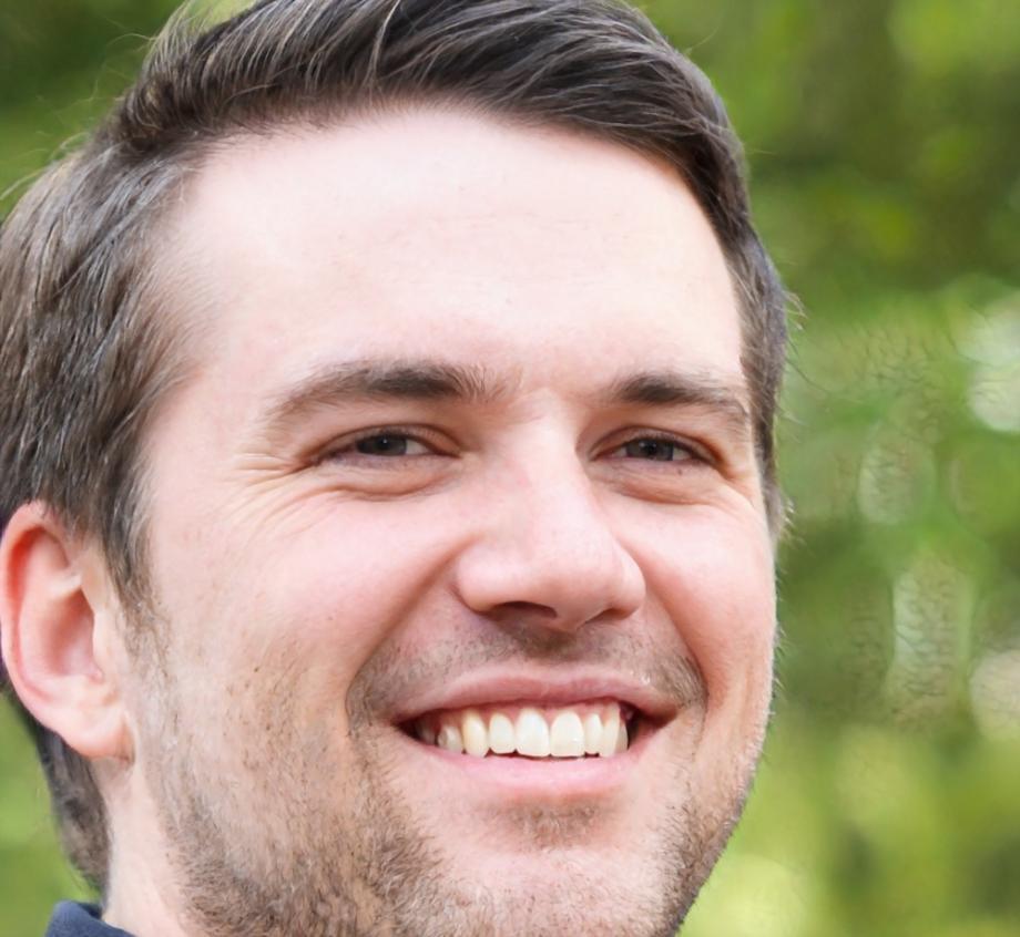 Instructor Owen Galbraith working with students on market timing concepts